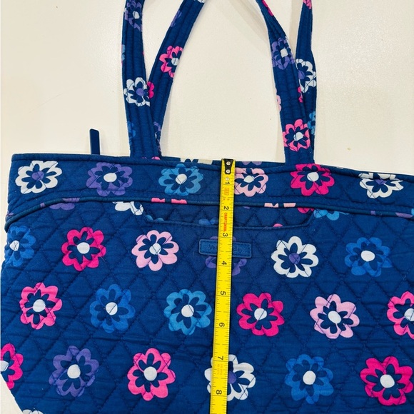 Vera Bradley Floral Tote - Navy and Pink size H 9* W 15 - Picture 4 of 9